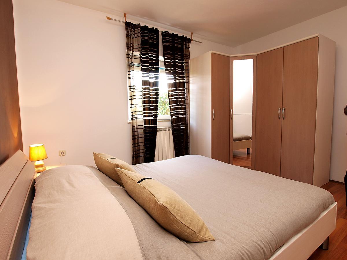 Apartments Dusanka 799 法扎纳 外观 照片