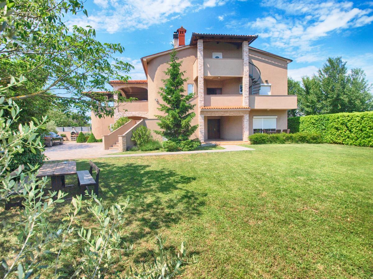 Apartments Dusanka 799 法扎纳 外观 照片