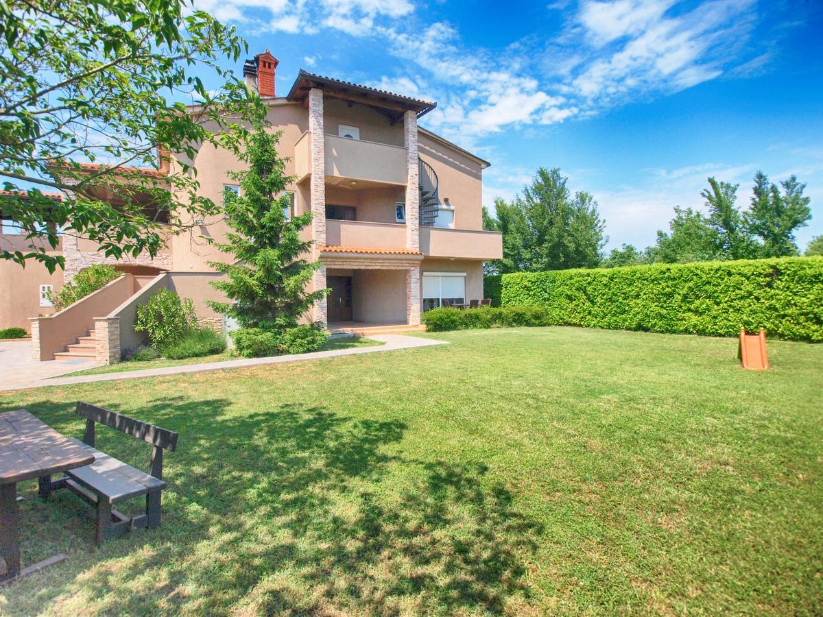 Apartments Dusanka 799 法扎纳 外观 照片